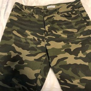 Green camo jeans